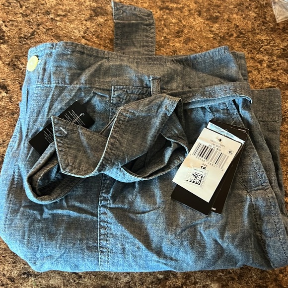 Lauren Ralph Lauren Belted Cotton Chambray Shorts 4.5" Inseam Classy NEW Size 16 - Picture 7 of 7
